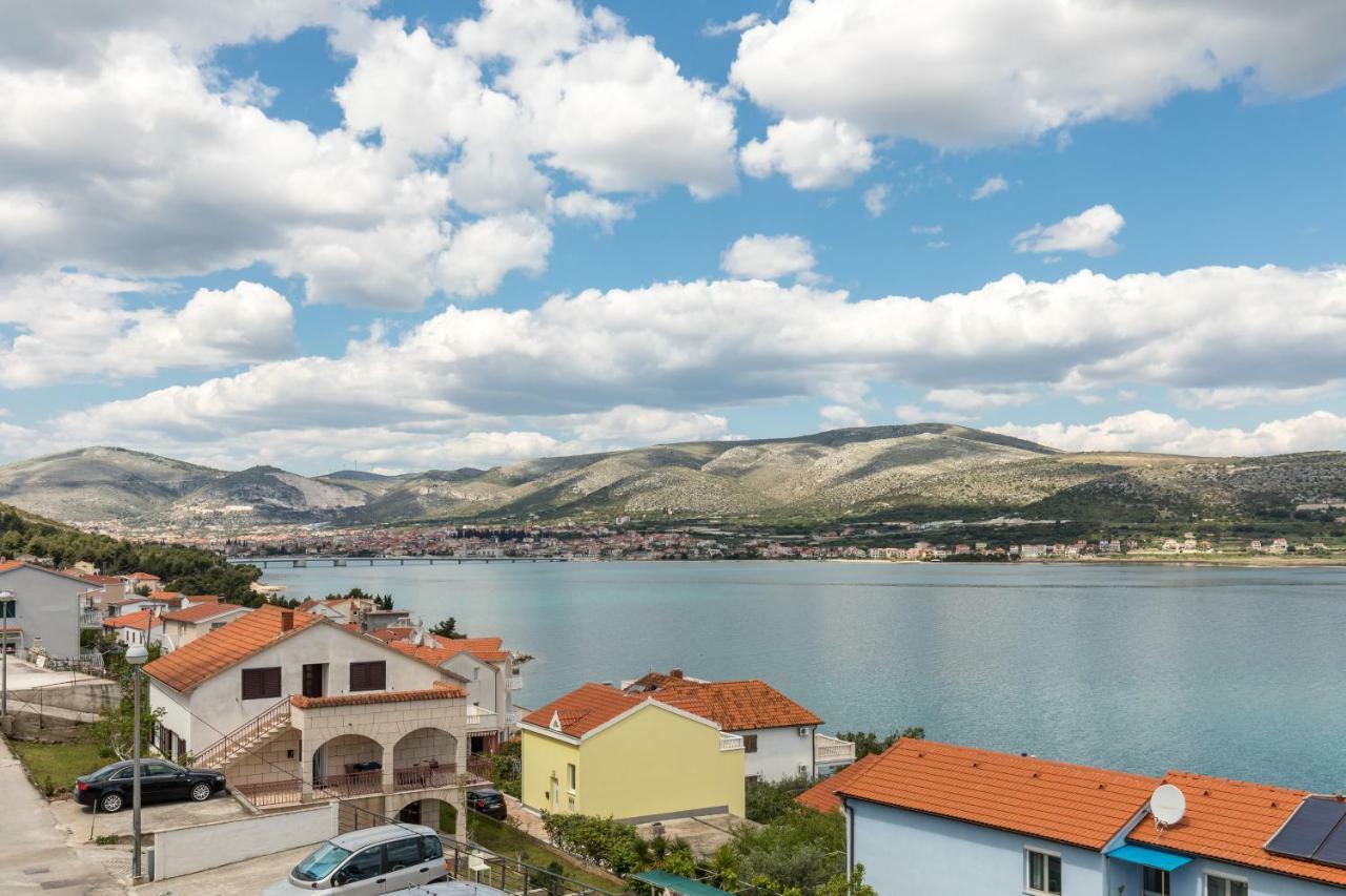 Apartments Rogulj Trogir Exteriör bild